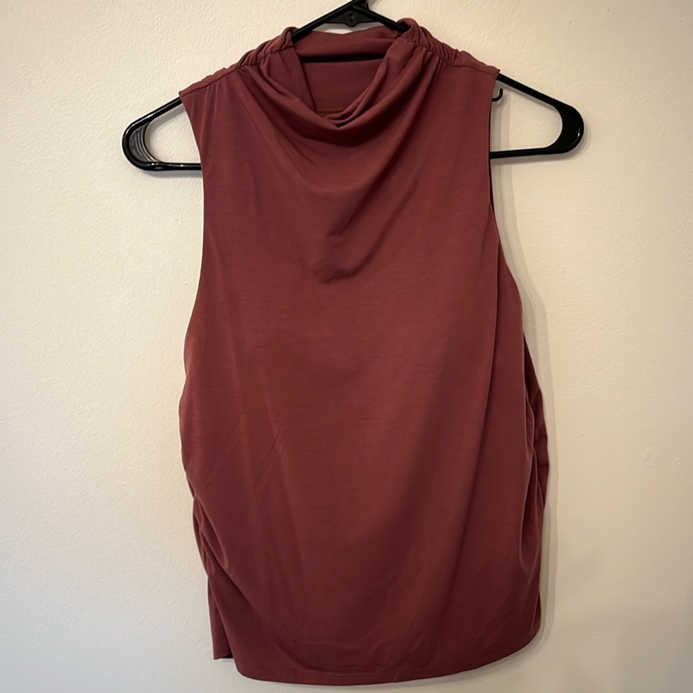Athleta mock neck tank top